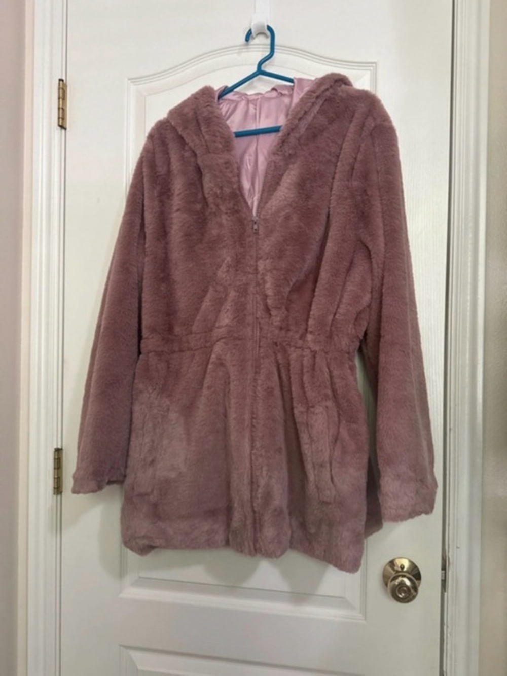 Plush Faux Fur Hooded Jacket in Dusty Rose